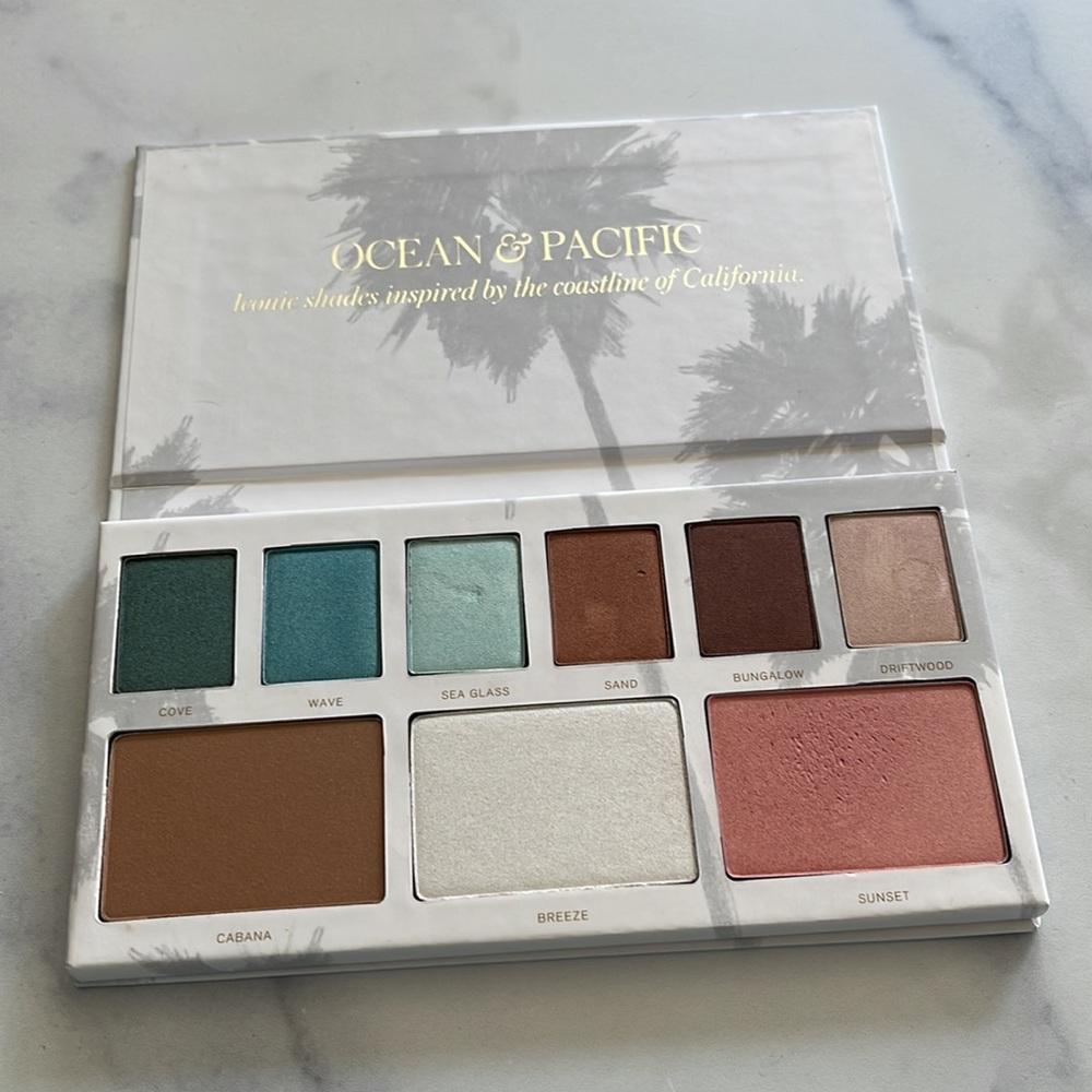 Beautycounter Ocean & Pacific Eyeshadow Palette